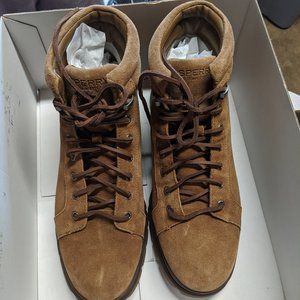 Men's 10.5 Sperry Waterproof Chukka hiking boots